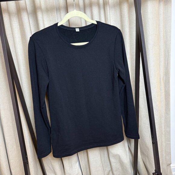 Uniqlo | Size XL | HEATTECH Ultra Warm Longsleeve T-Shirt - Picture 2 of 6